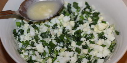 пирожки с зеленым луком и яйцами