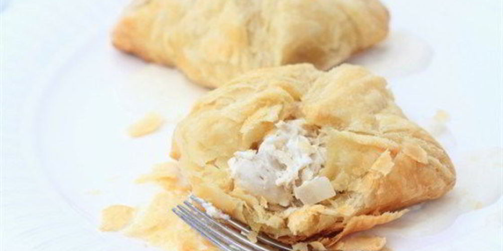 Рецепт слоеные пирожки с курицей