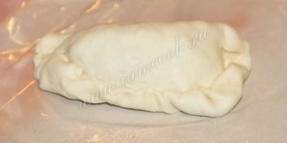 слоеные пирожки с мясом