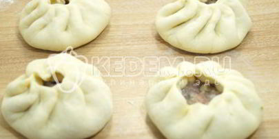 жареные пирожки с мясом