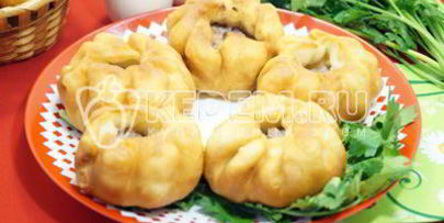 жареные пирожки с мясом