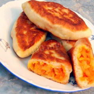 Жареные постные дрожжевые пирожки на сухих дрожжах с капустой за 15 минут