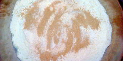 жареные постные дрожжевые пирожки на сухих дрожжах с капустой за 15 минут