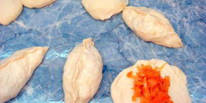 жареные постные дрожжевые пирожки на сухих дрожжах с капустой за 15 минут