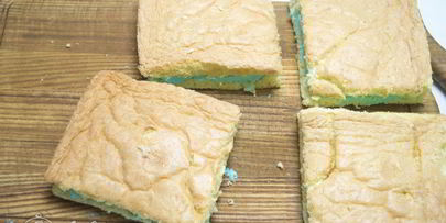 бисквитное пирожное со сливочным кремом