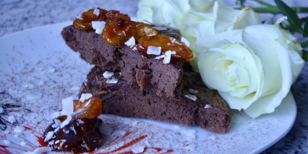 Рецепт брауни с хурмой и карамелизованными мандаринами
