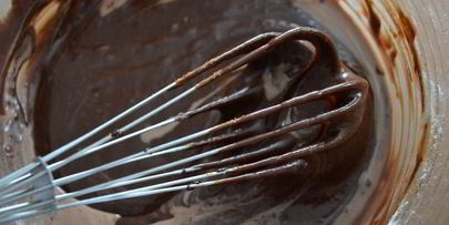 брауни с соленой карамелью