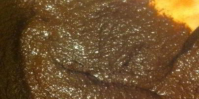 брауни с темным пивом и малиной