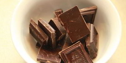 брауни с вишней и миндалем