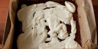 брауни со сливочным сыром и малиной