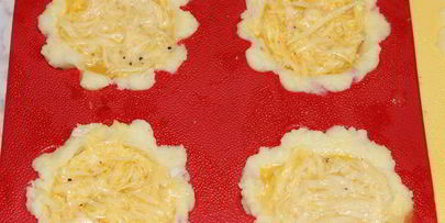 картофельно-сырное пирожное с курицей