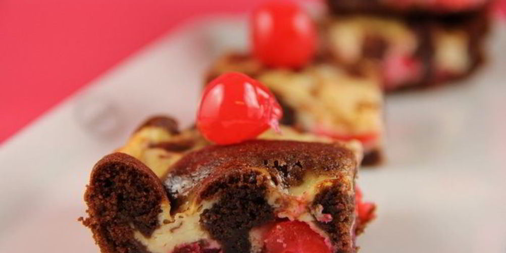 Рецепт мраморный брауни с прослойкой из сливочного сыра и коктейльной вишни