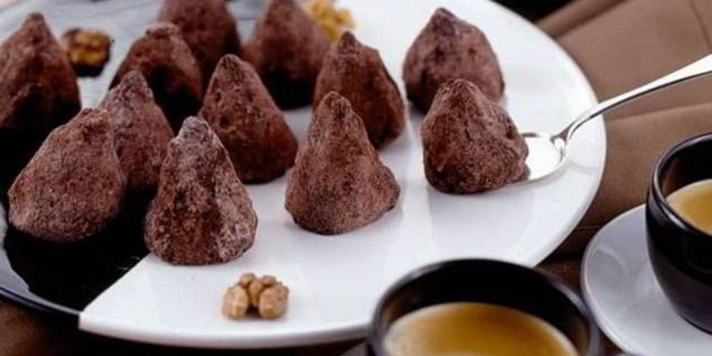 Рецепт нежные шоколадно-бисквитные пирожные