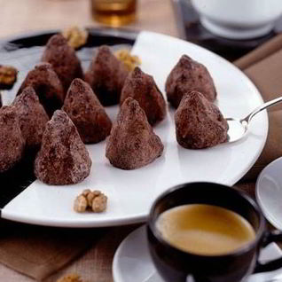 Нежные шоколадно-бисквитные пирожные