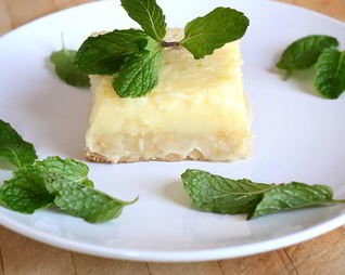 Песочное пирожное с лимонной начинкой