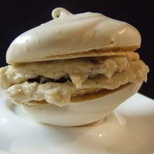 Рецепт Пирожное Безе с кофейным кремом и черносливом