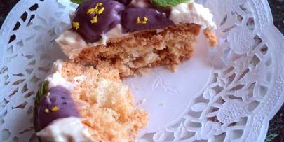 пирожное фиалки