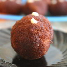 Рецепт Пирожное Картошка из домашнего бисквита