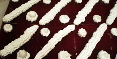 пирожное малина и розы