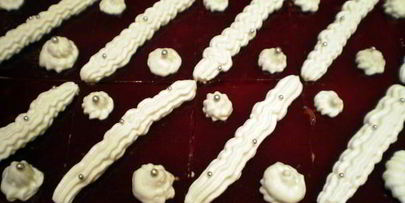 пирожное малина и розы