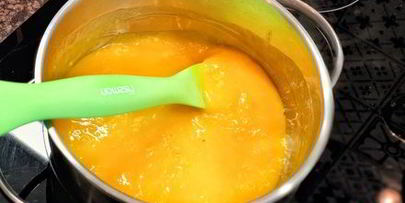 пирожные макароны на французской меренге