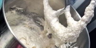 пирожные макароны на французской меренге