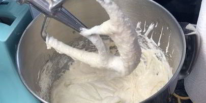 пирожные макароны на французской меренге