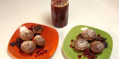 пирожные с горячим шоколадом