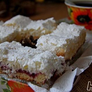 Пирожные с кокосовой стружкой