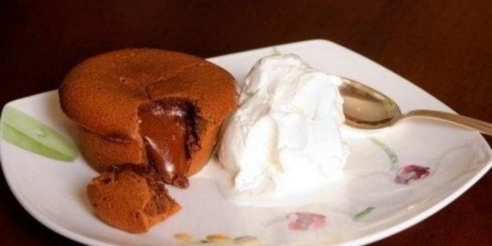 Рецепт португальские горячие пирожные с горьким шоколадом