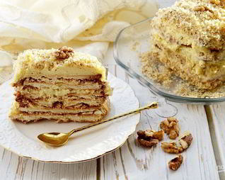 Простое слоеное пирожное