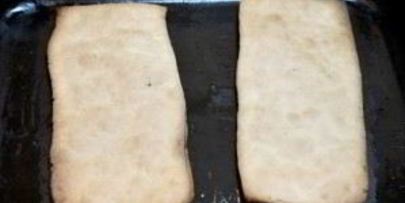 простое слоеное пирожное