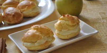 швейцарские заварные пирожные с яблочным кремом