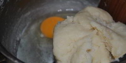 швейцарские заварные пирожные с яблочным кремом