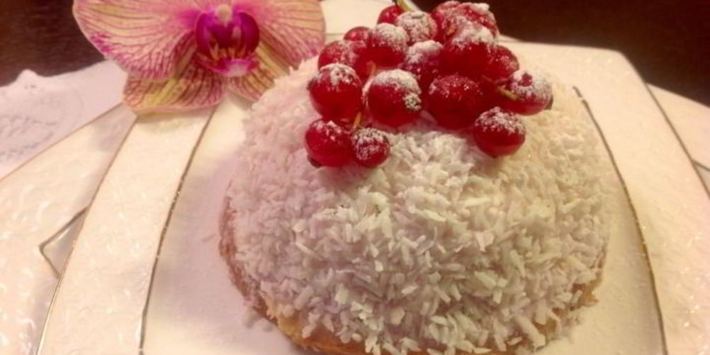 Рецепт зефирного пирожного с ягодами