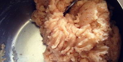 мини-пиццы на заварном тесте с пармезаном и брокколи