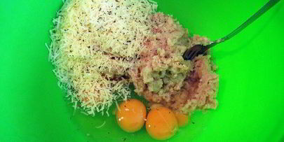 мини-пиццы на заварном тесте с пармезаном и брокколи