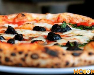 Неаполитанская пицца