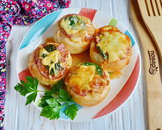 Перевернутая пицца в стакане