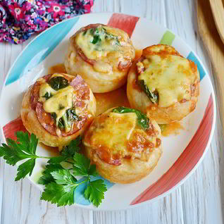 Перевернутая пицца в стакане