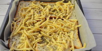 пицца на хлебе