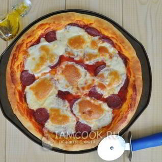 Пицца пепперони с жаренной моцареллой