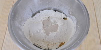 пицца пепперони с жаренной моцареллой