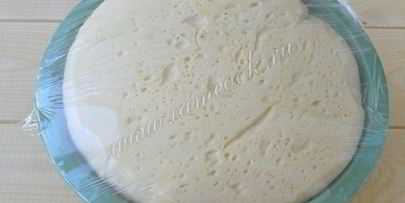 пицца пепперони с жаренной моцареллой