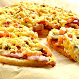 Пицца с беконом