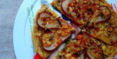 пицца с грушей и горгонзолой