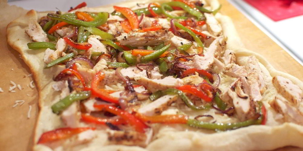 Рецепт пицца с курицей и перцем