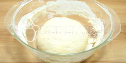 пицца с помидорами