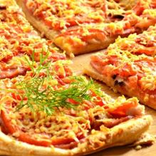 Рецепт Пицца с сосисками и курицей