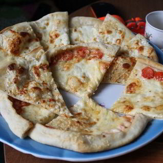 Пицца с сыром